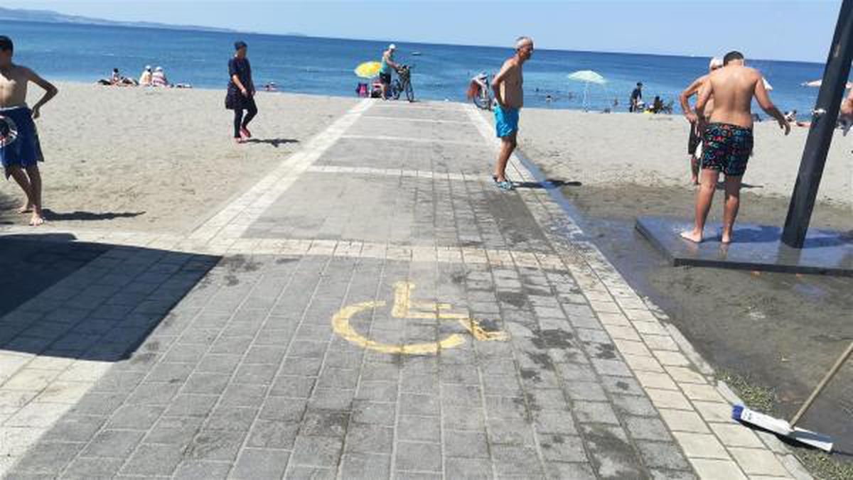 Balıkesir Büyükşehir Belediyesince plajlara engelli için rampa konuldu
