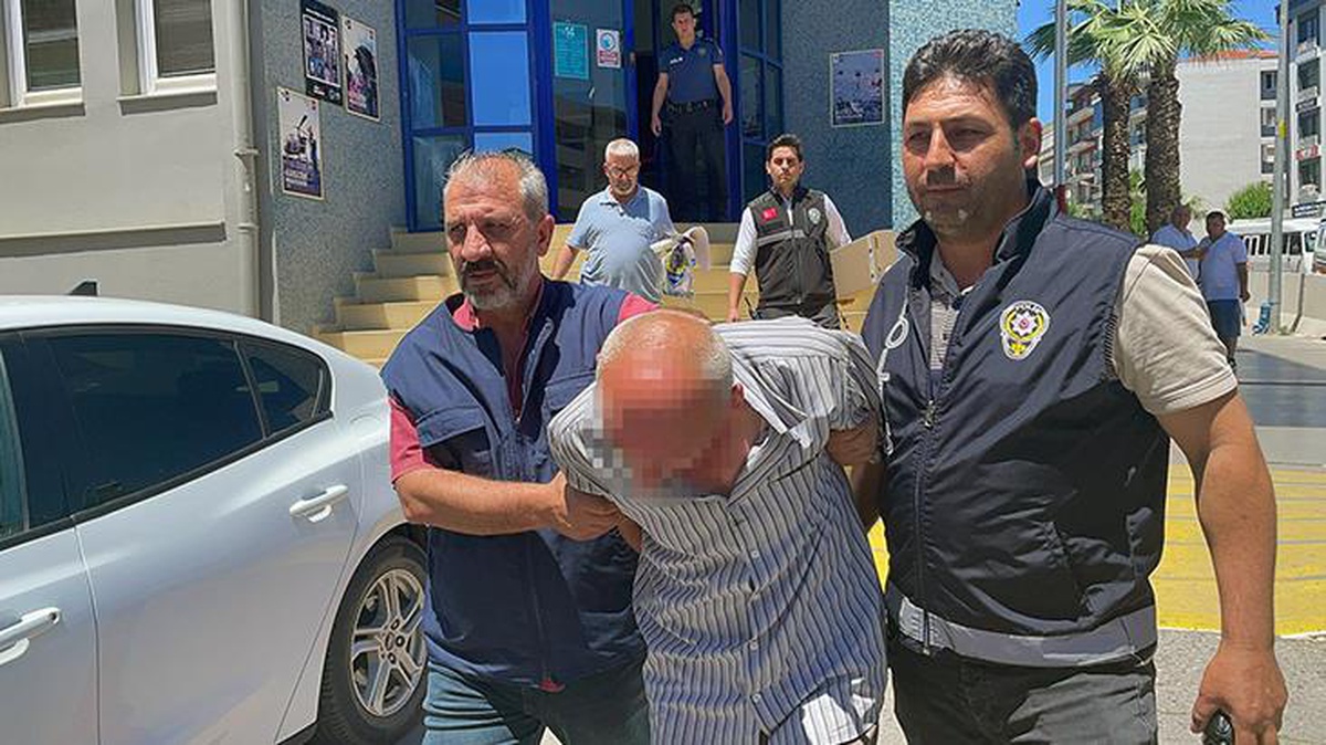 İzmir\'de bir baba, ayrı yaşadığı eşini çocuklarının önünde av tüfeğiyle vurdu!