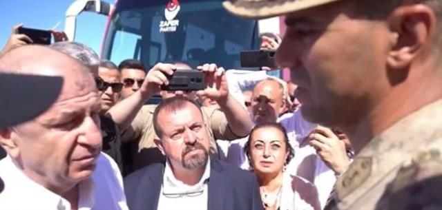 Hatay'a girişi engellenen Özdağ, tüm partilere yasağa tepki gösterme çağrısı yaptı! İlk yanıt Muharrem İnce'den geldi Hatay'a girişi engellenen Özdağ, tüm partilere yasağa tepki gösterme çağrısı yaptı! İlk yanıt Muharrem İnce'den geldi