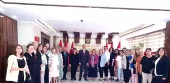 Kadın muhtarlardan Diyarbakır annelerine manevi destek