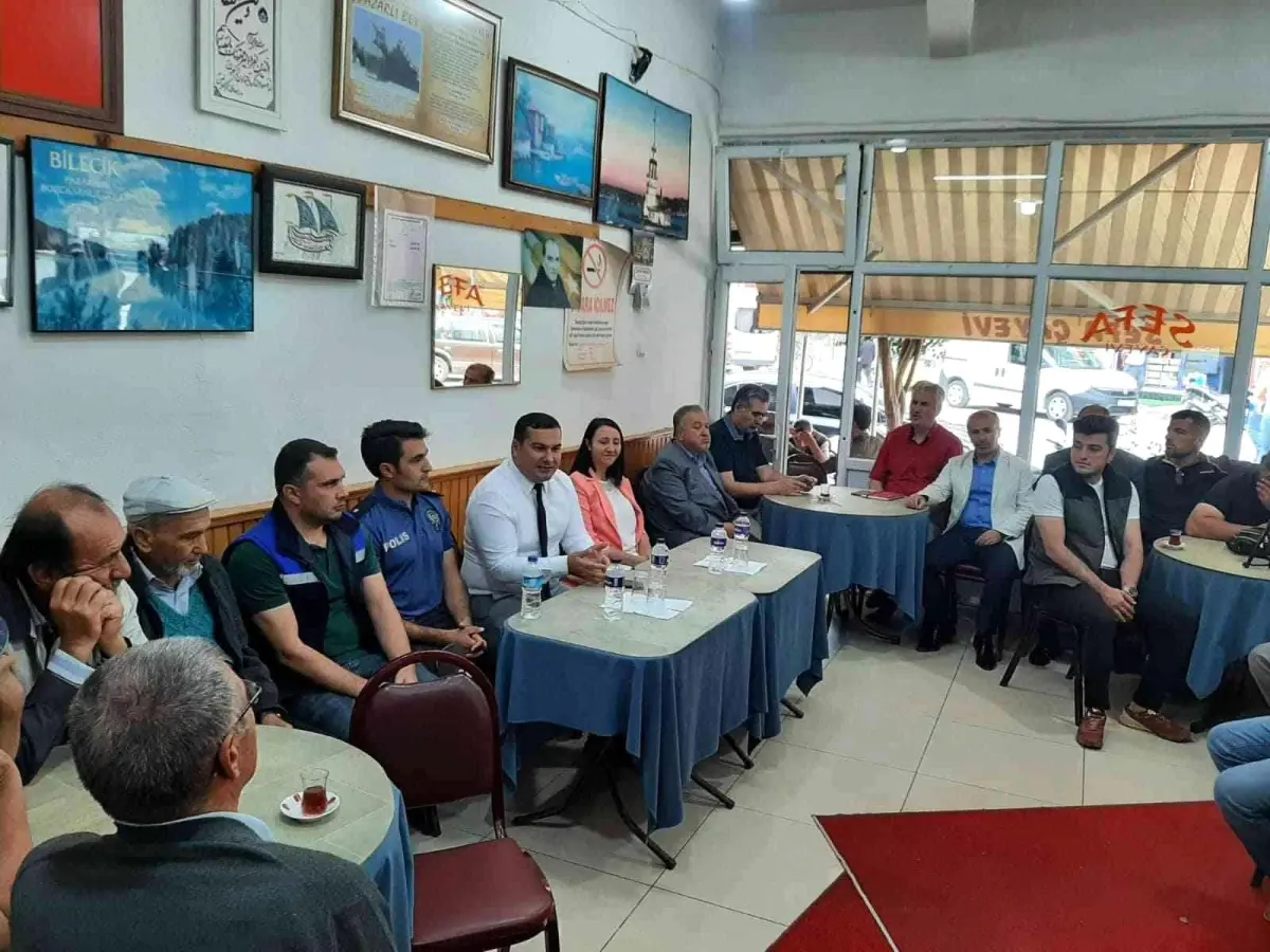 Pazaryeri\'nde geleneksel halk toplantısı çay evinde gerçekleştirildi