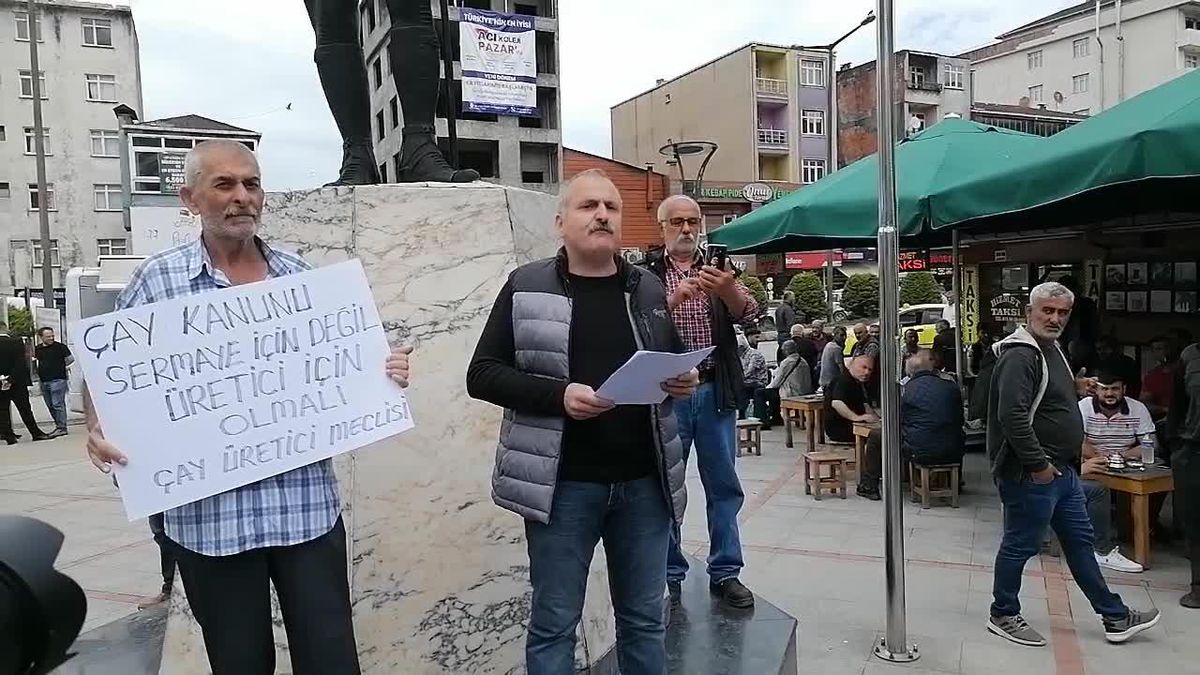 Rize'de Çay Üreticileri AKP'nin Çay Kanunu Teklifi'ni Protesto Etti