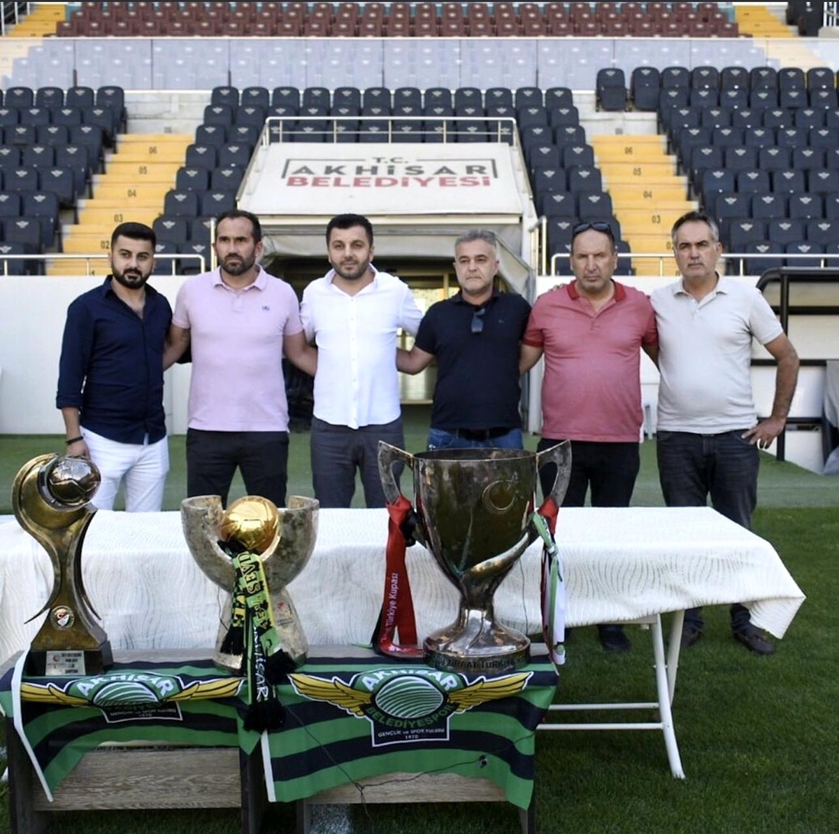 Theofanis Gekas yeniden Akhisaspor\'da
