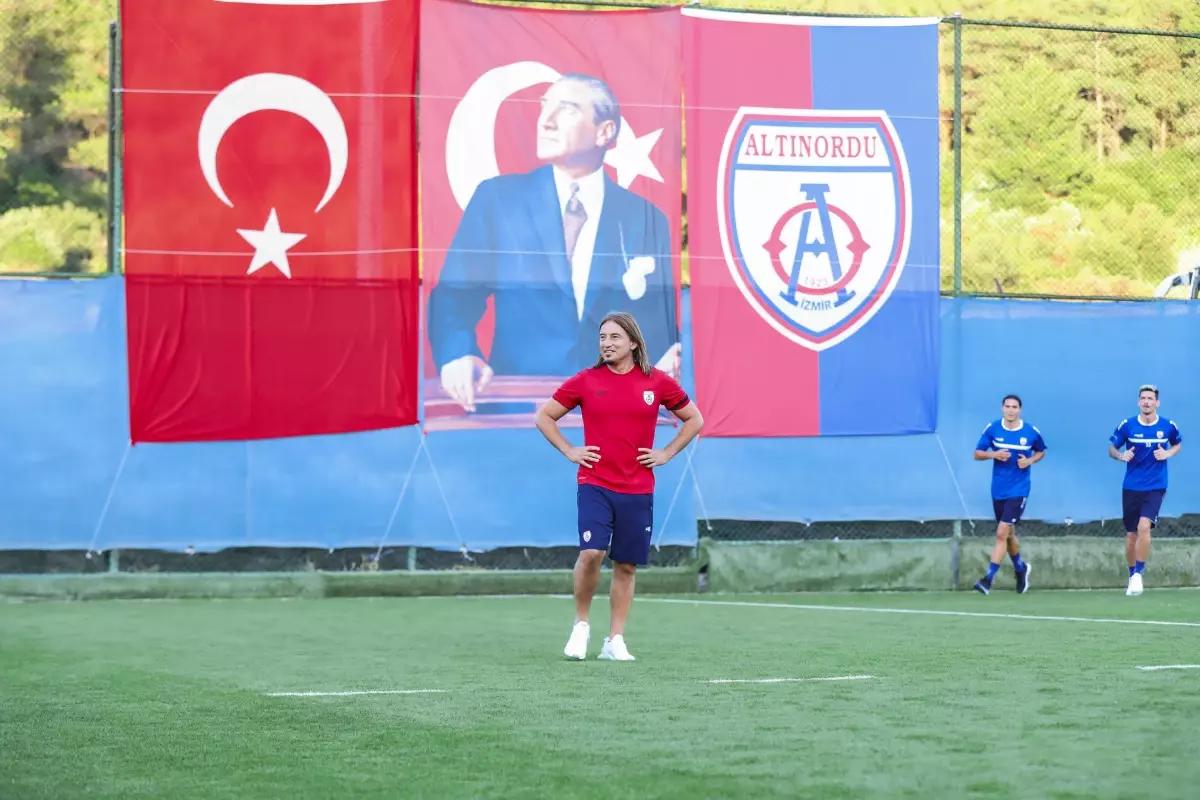 Altınordu sezonu açtı