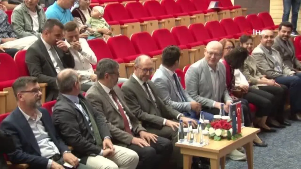 Anadolu TÖMER mezuniyet sevinci