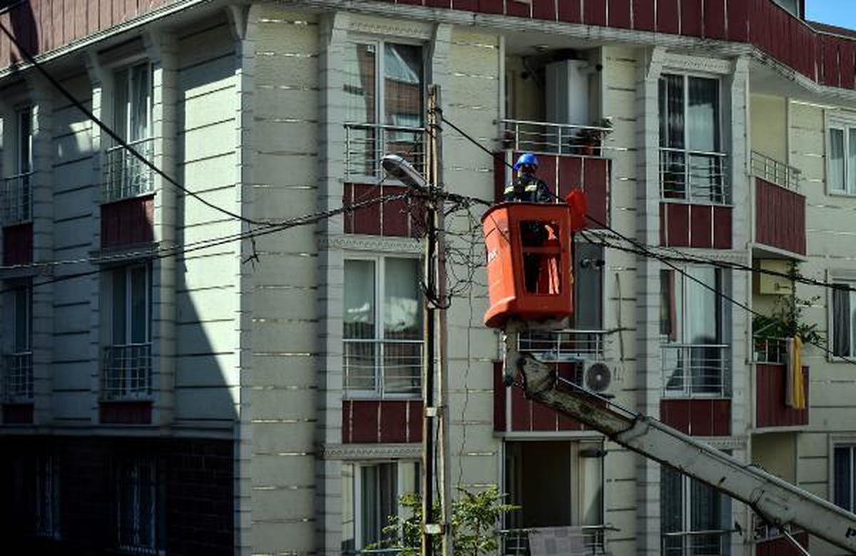 AEDAŞ\'tan elektrik şebekelerine müdahale edilmemesi uyarısı