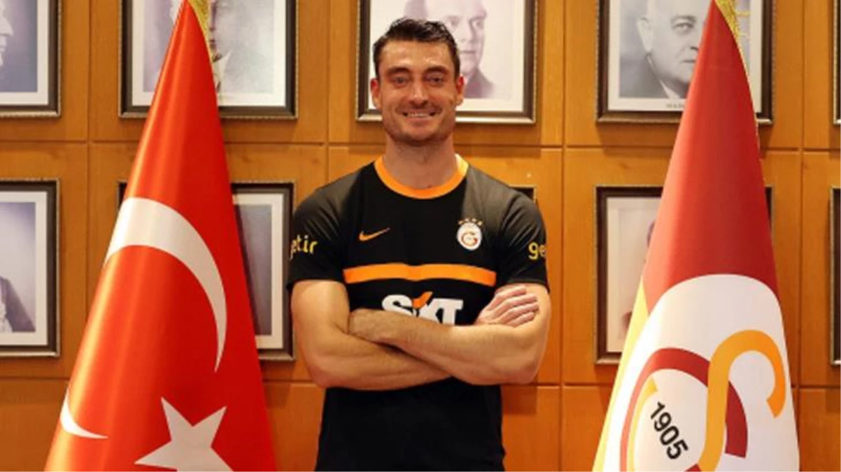 Galatasaray\'da bir ayrılık daha! Yardımcı antrenör Albert Riera, takıma veda etti