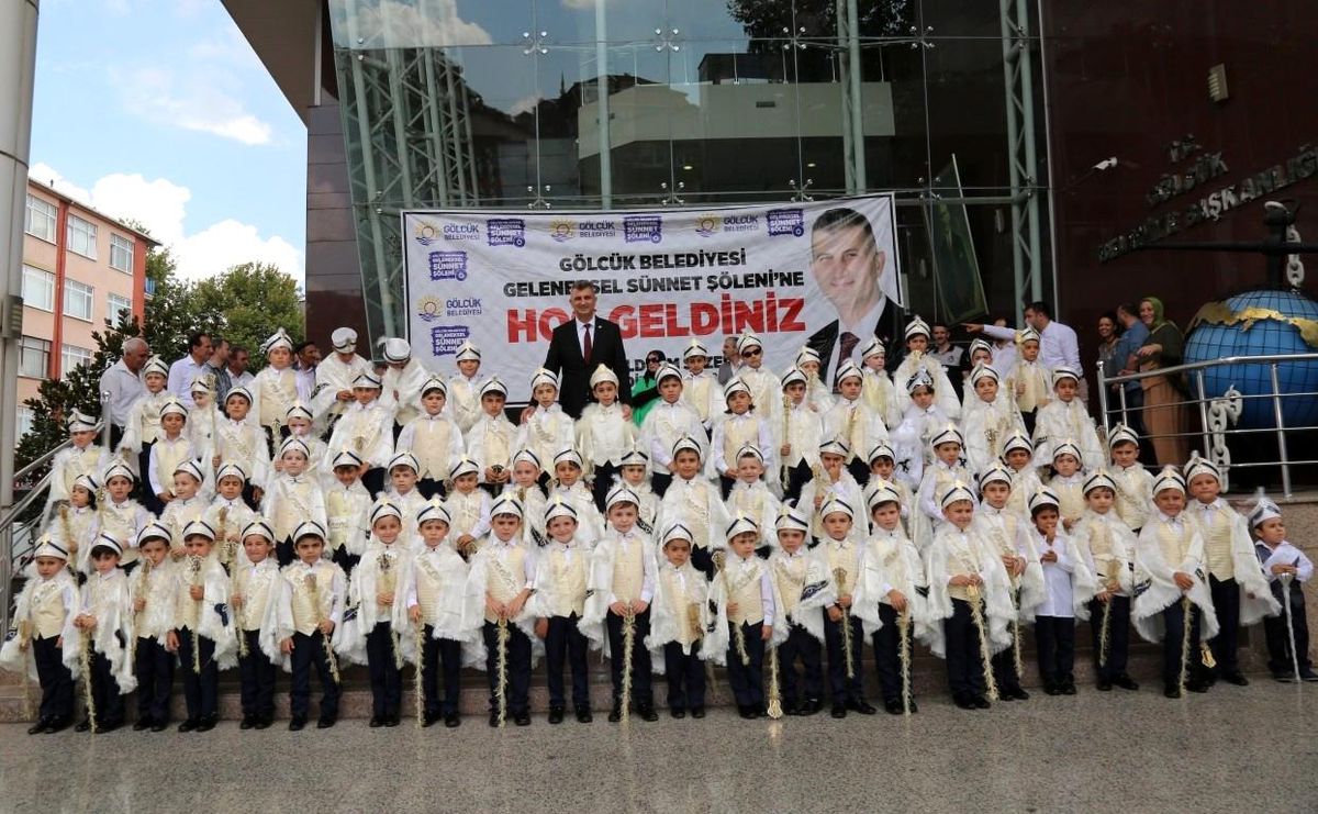 Gölcük'te sünnet şöleni kayıtları başladı