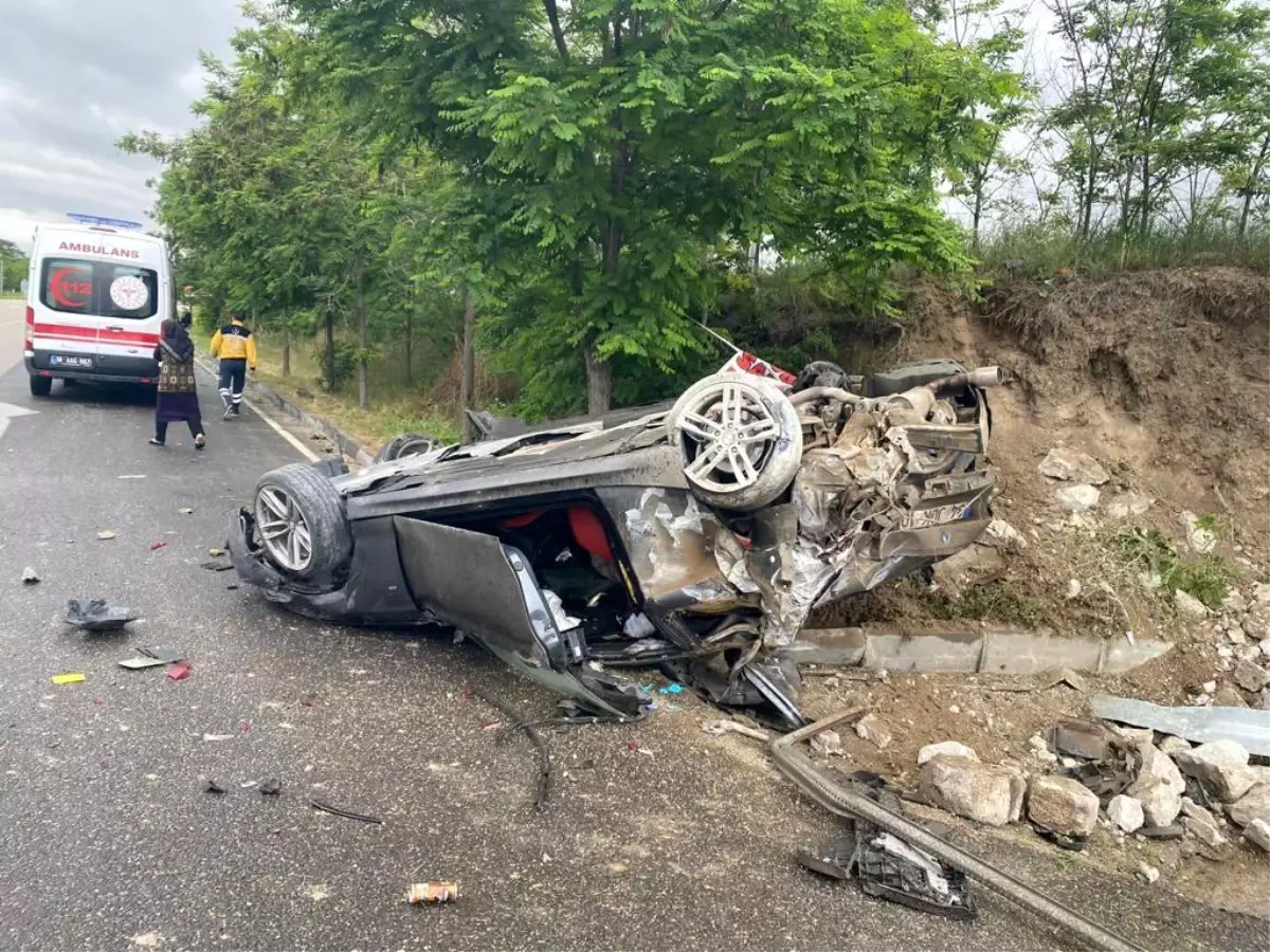 Son dakika... Kaza yapan araçtan çıkanlar şoke etti