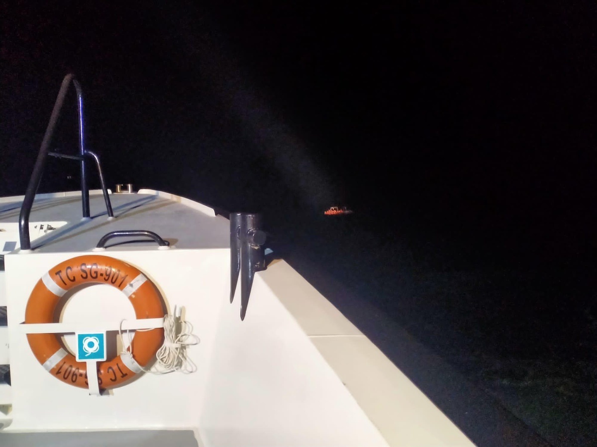 Muğla açıklarında 75 düzensiz göçmen kurtarıldı