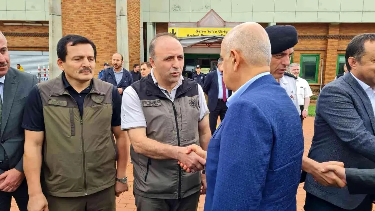 Tarım ve Orman Bakanı Vahit Kirişçi Zonguldak\'ta