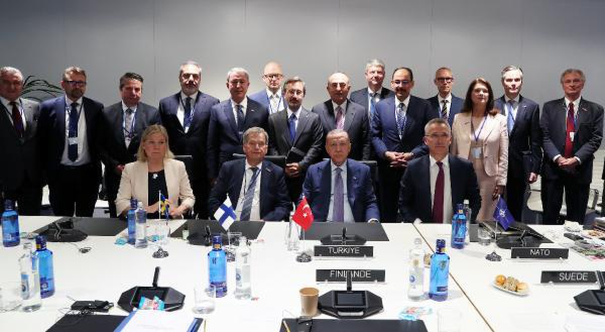 Madrid\'de Türkiye, Finlandiya ve İsveç arasında "Üçlü Muhtıra" imzalandı