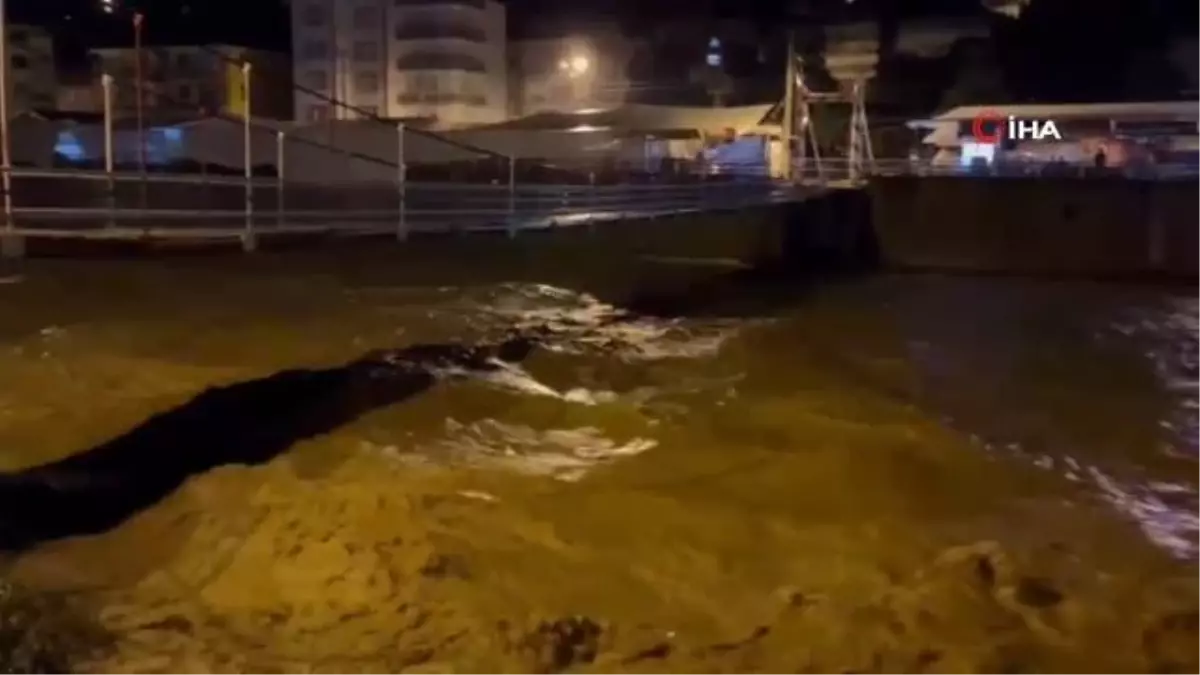 Zonguldak\'ın Devrek ilçesinde birçok köy yolu ulaşıma kapatıldı