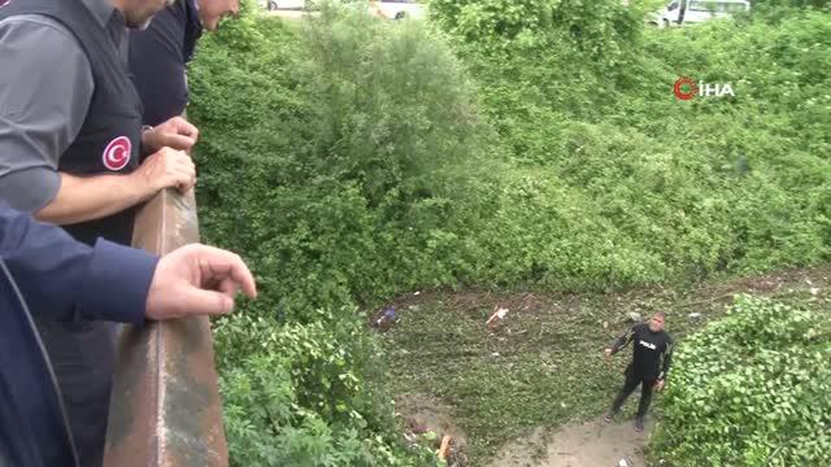 Bakan Soylu, Düzce\'de selin vurduğu bölgeleri inceliyor