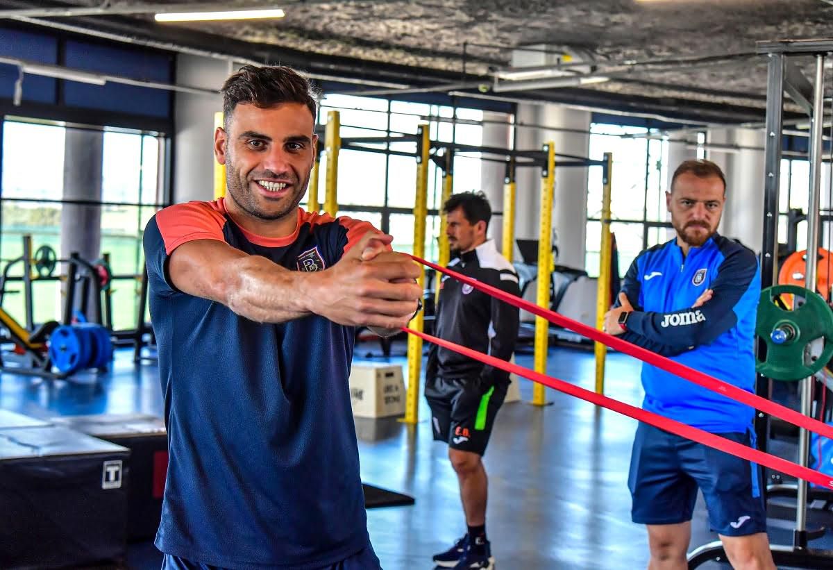 Başakşehir salonda çalıştı