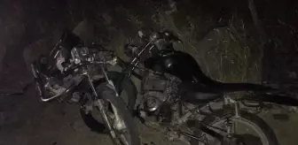 Son dakika: Çanakkale'de motosikletler çarpıştı: 1 ölü, 1 yaralı