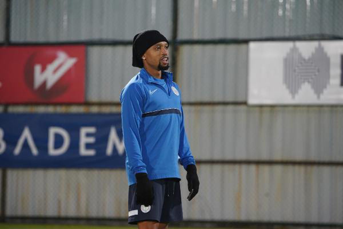 Çaykur Rizespor, Phiri'yi Paris FC'ye kiraladı