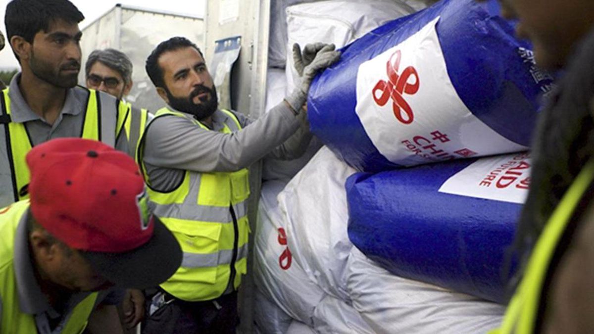 Çin\'in Bağışladığı Deprem Yardım Malzemeleri Kabil\'e Ulaştı
