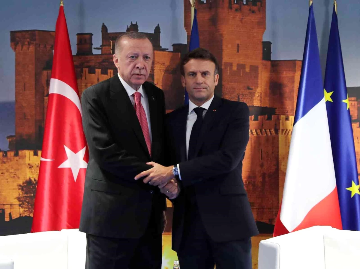 Cumhurbaşkanı Erdoğan\'ın Fransa Cumhurbaşkanı Macron ile görüşmesi başladı