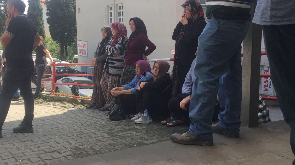 Son dakika! Düzce'de çelik boruların arasında sıkışan işçi hastanede hayatını kaybetti