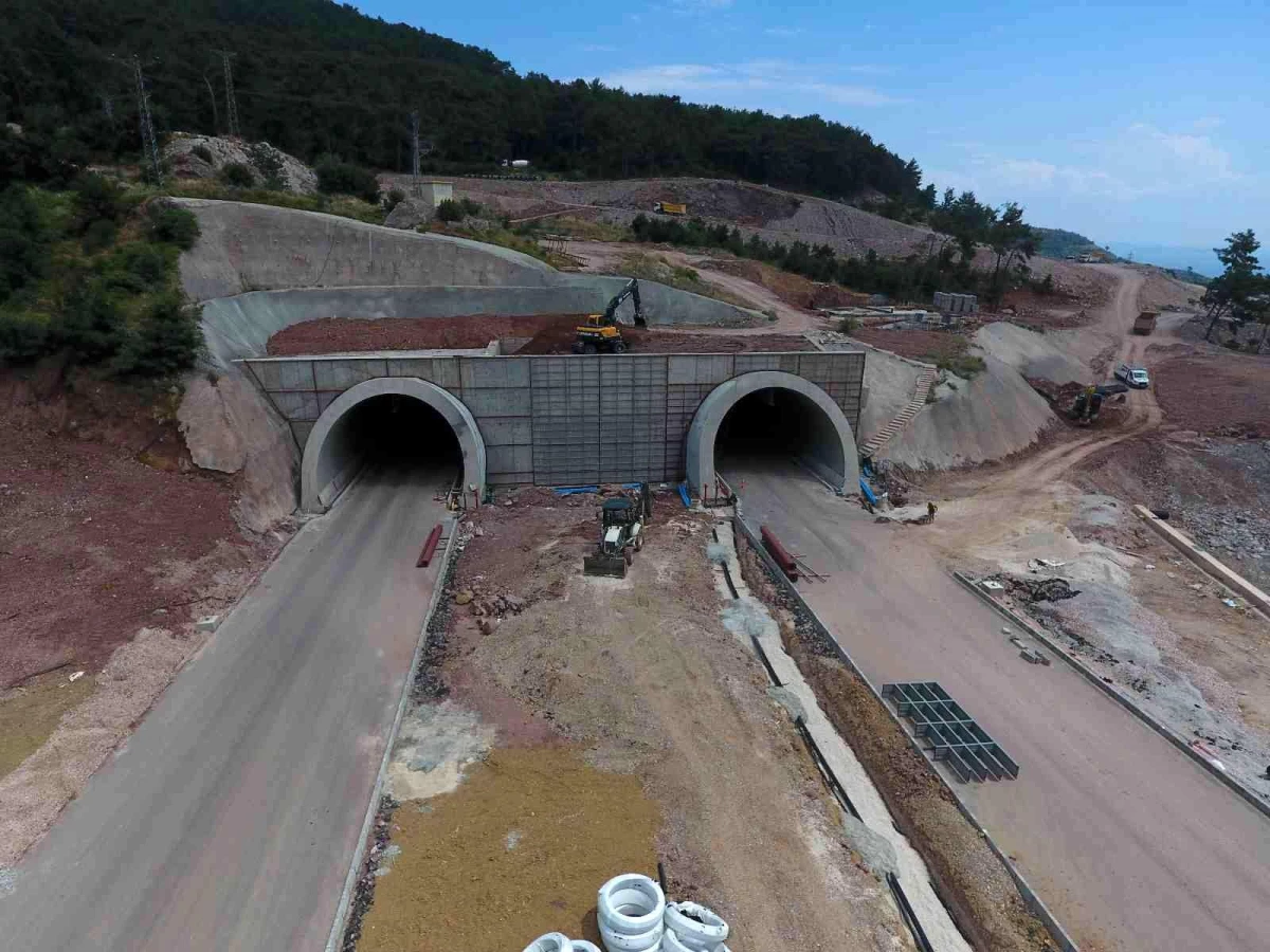 Kazdağları\'ndan geçen Assos ve Troya Tünellerinin Ağustos ayında açılması bekleniyor