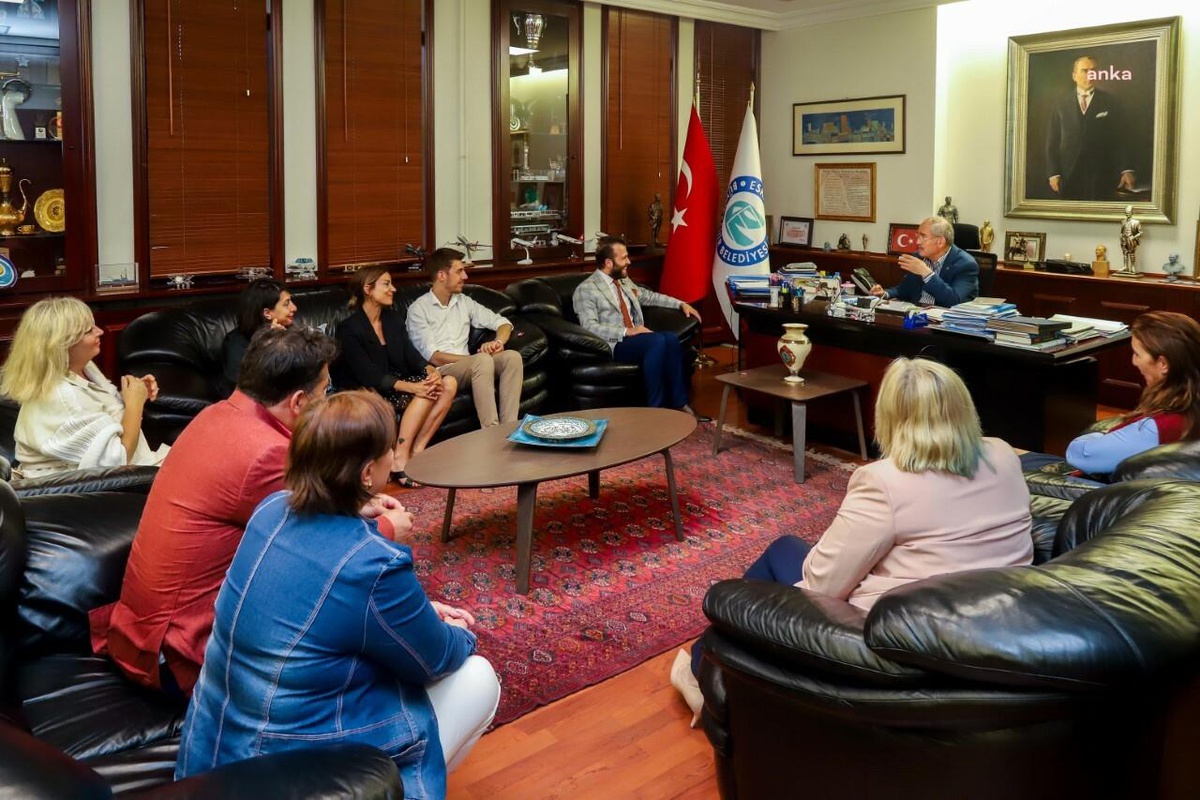 Yılmaz Büyükerşen, Tepebaşı Belediyesi Sağlıklı Kent Konseyi\'ni Ağırladı
