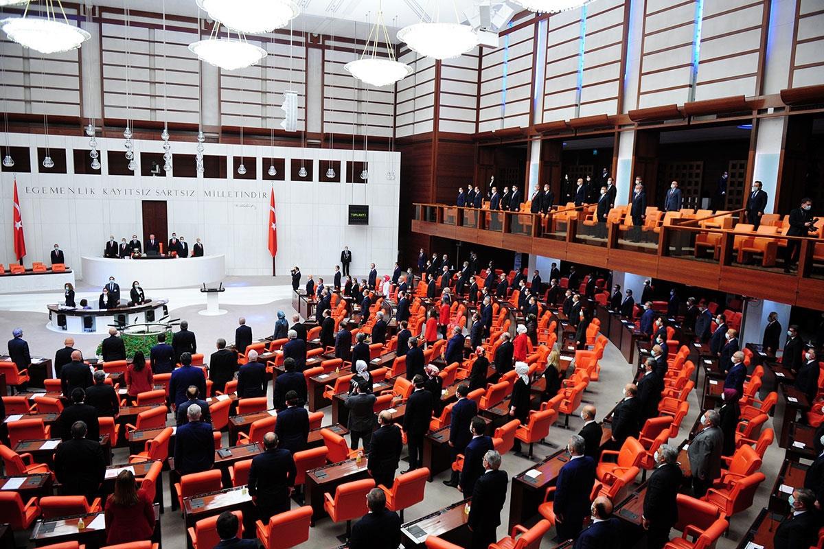 3600 ek göstergeyi de içeren kanun teklifi komisyonda kabul edildi