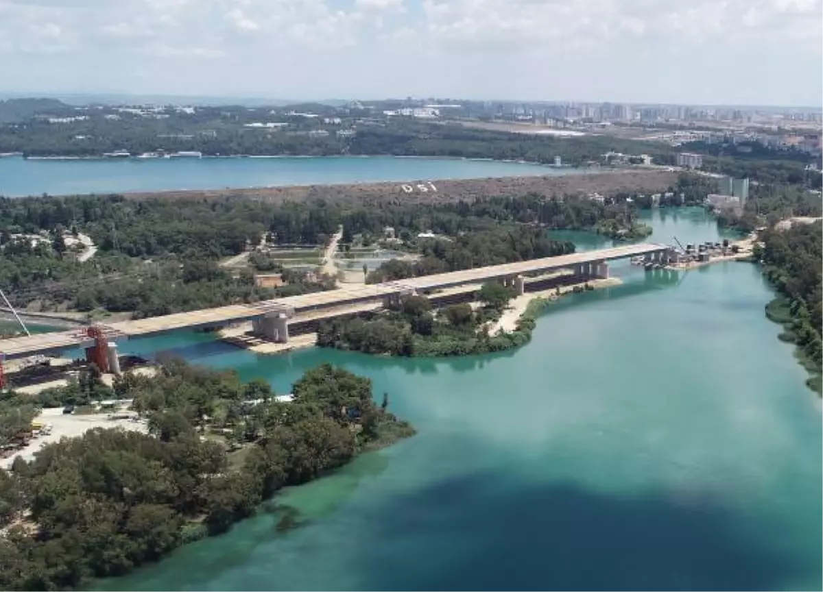 Son dakika haberleri: Adana\'da 15 Temmuz Şehitler Köprüsü, trafiği yüzde 80 rahatlatacak