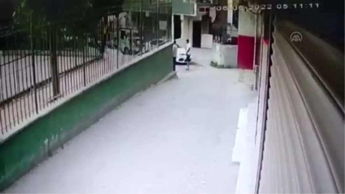 Son dakika gündem: Bağcılar'da bir kişiyi silahla öldüren zanlı tutuklandı