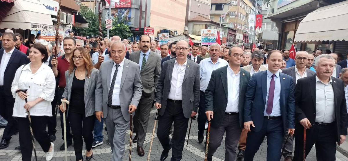 Son dakika haber... Devrek\'te Baston ve Kültür festival meşalesi ateşlendi