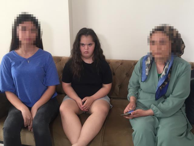 Düğünde 'saça dokunma' kavgası kötü bitti! Down sendromlu kız darp edildi, 1 kişi vuruldu Düğünde 'saça dokunma' kavgası kötü bitti! Down sendromlu kız darp edildi, 1 kişi vuruldu