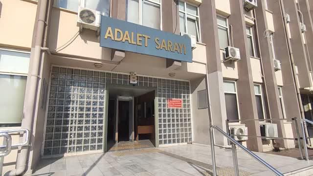 Durdurulan otomobilde 75 kilogram uyuşturucu ele geçirildi Durdurulan otomobilde 75 kilogram uyuşturucu ele geçirildi