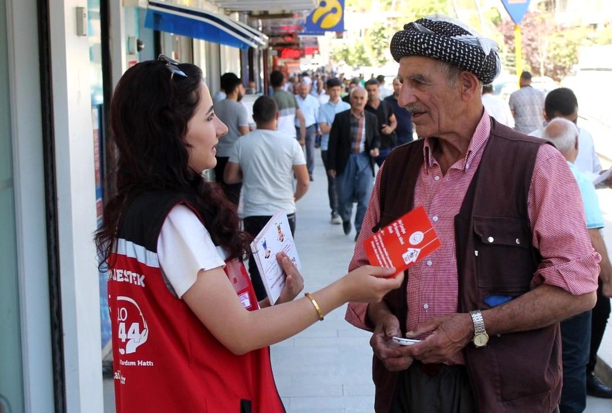 Hakkari\'de "Koruyucu Aile Günü" standı kuruldu