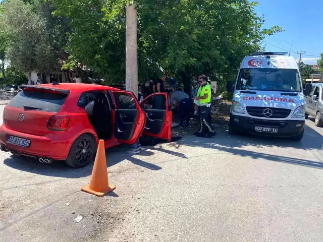 Kaza yapıp aracı ve yaralı kadını bırakıp kaçan sürücü, geri dönüp kazayı uzaktan izlerken yakalandı