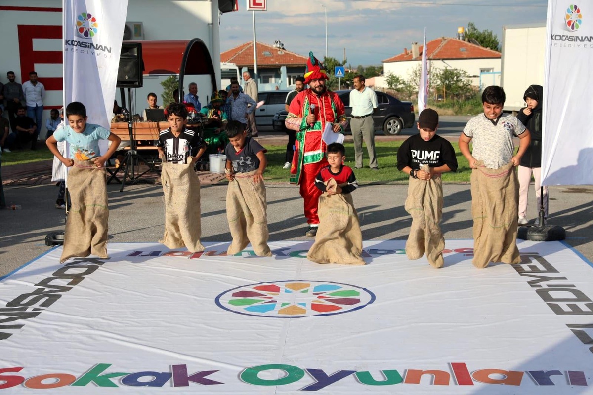 Kocasinan\'da sokak oyunları şenliği yapıldı