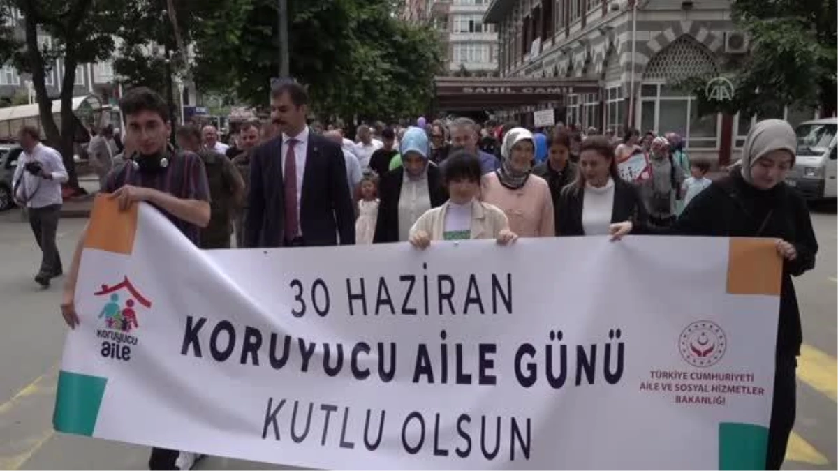 "Koruyucu Aile Günü" yürüyüşü düzenlendi