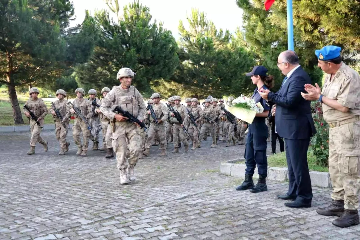 Kurtlar taburundaki komandolar yuvaya döndü