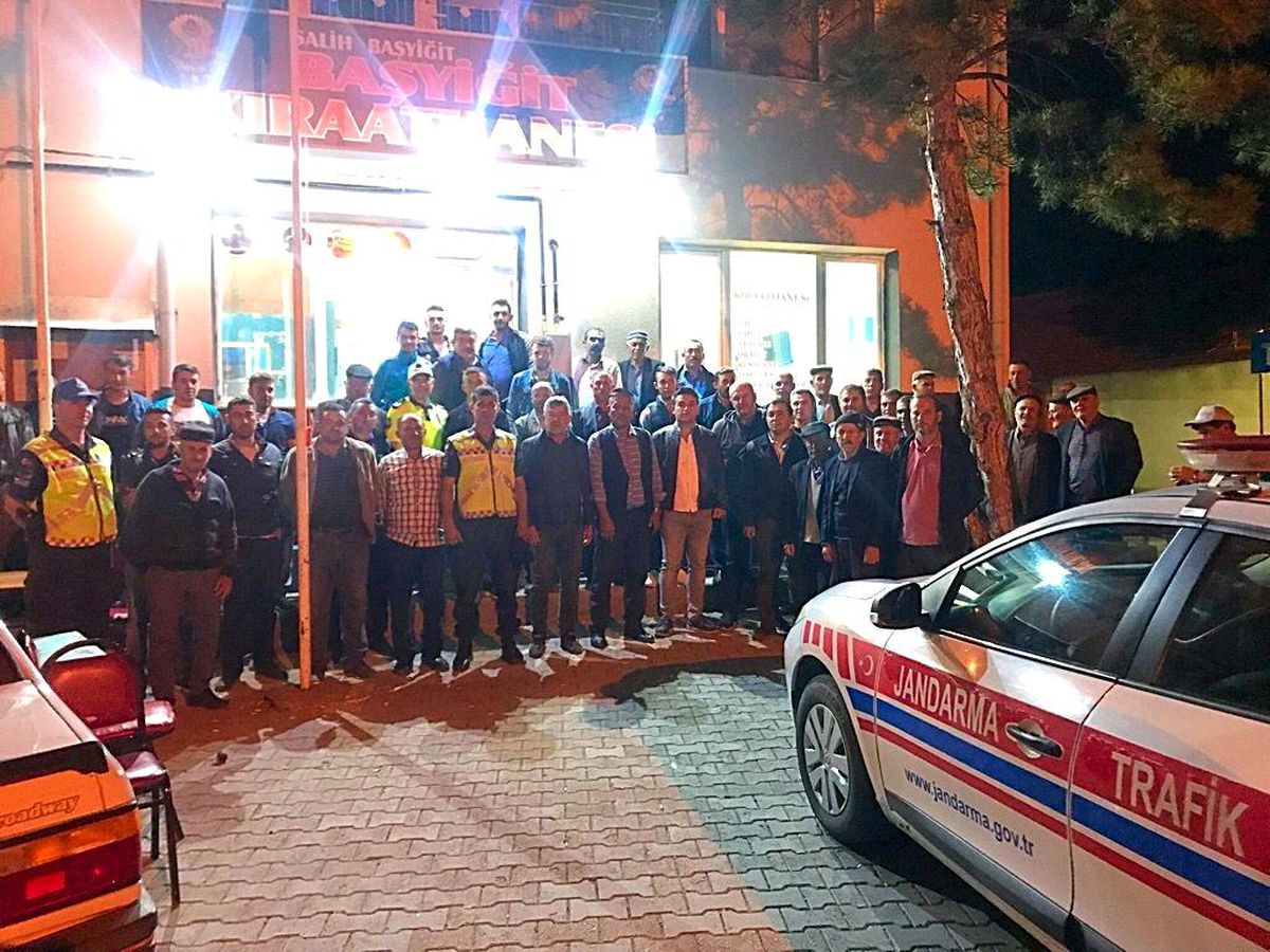 Kütahya\'da traktör sürücülerine güvenli sürüş eğitimi