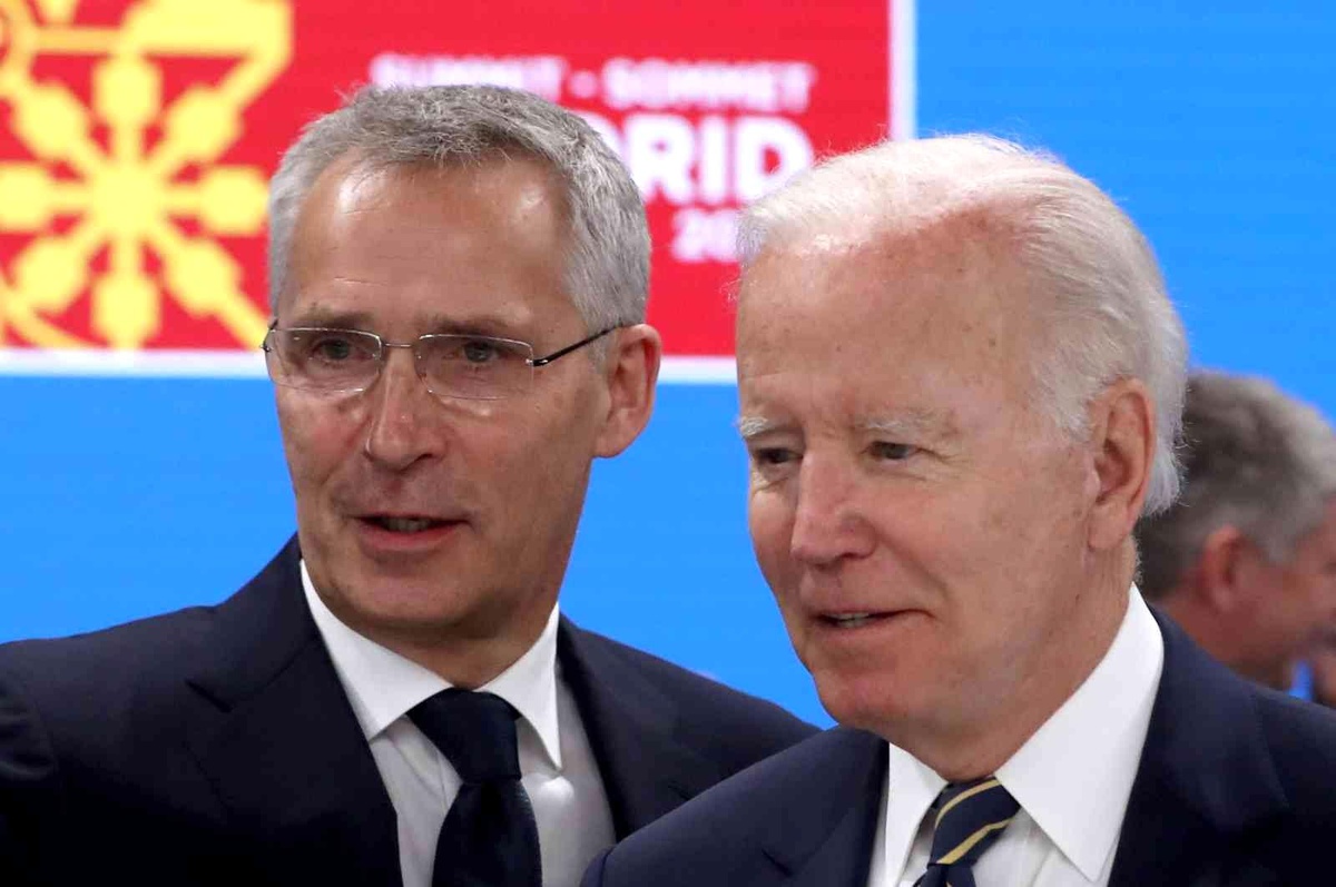 NATO liderleri zirvenin ikinci gününde toplandı