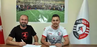 Profesyonel futbolcu BAL ekibine imza attı