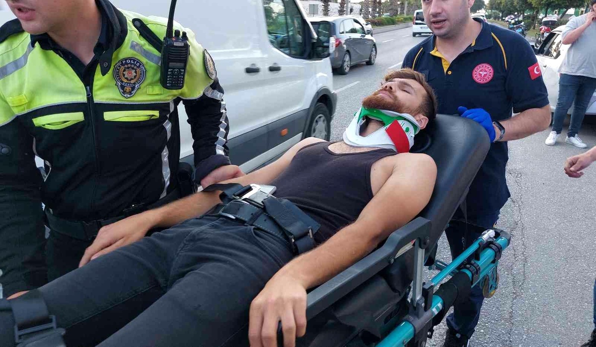 Samsun\'da motosiklet ile otomobil çarpıştı: 1 yaralı