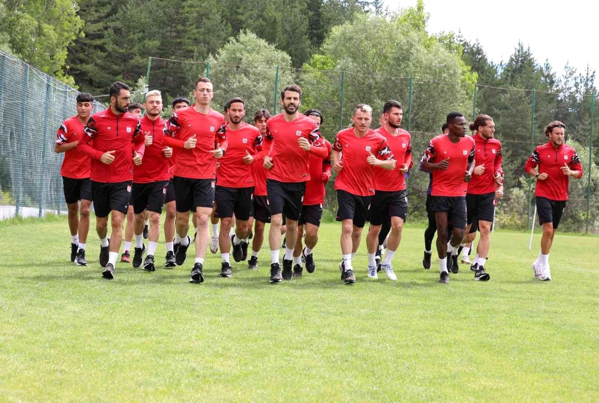 Sivasspor\'da yeni sezon hazırlıkları devam ediyor