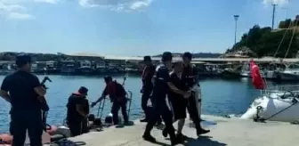 Tekneyle Yunan adasına kaçmaya çalışırken yakalandılar