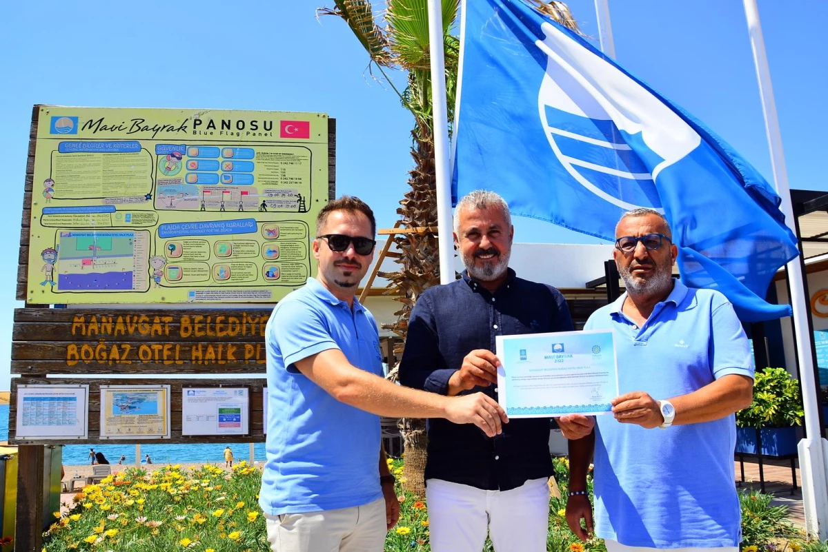 Antalya\'da 4 plaja mavi bayrak verildi
