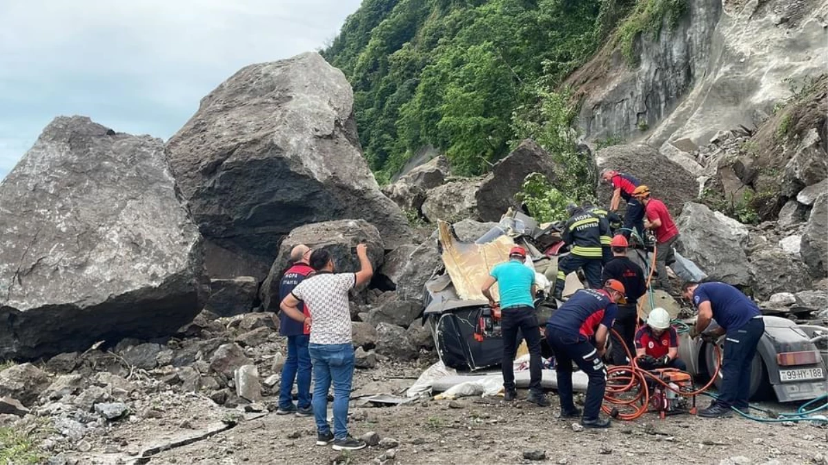 Vali Yılmaz Doruk meydana gelen heyelanla ilgili açıklama yaptı