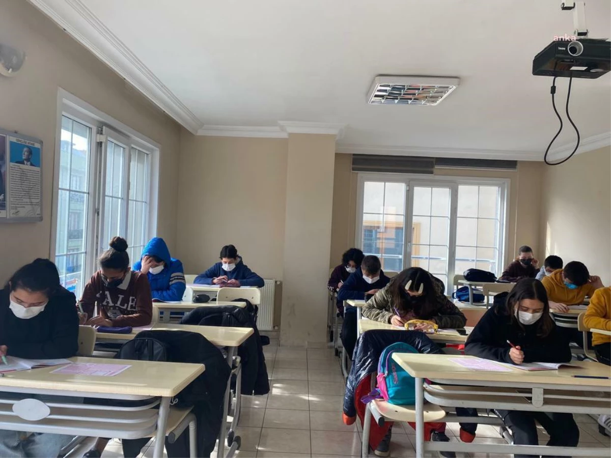 Ataşehir Belediyesi\'nin Sınava Hazırladığı 30 Öğrenci, İstanbul Genelinde İlk Yüzde 5\'lik Dilimde