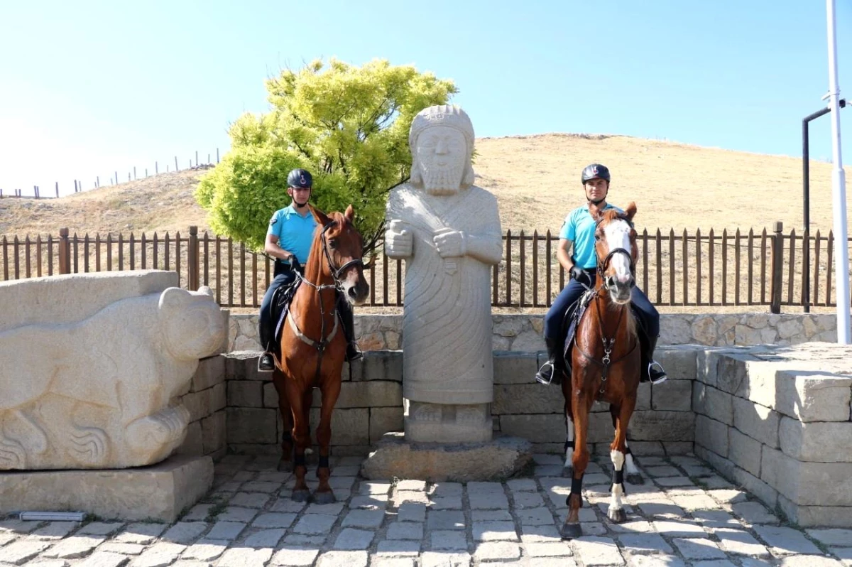 Son dakika haberi | Atlı Jandarma Timi Malatya'da görevde