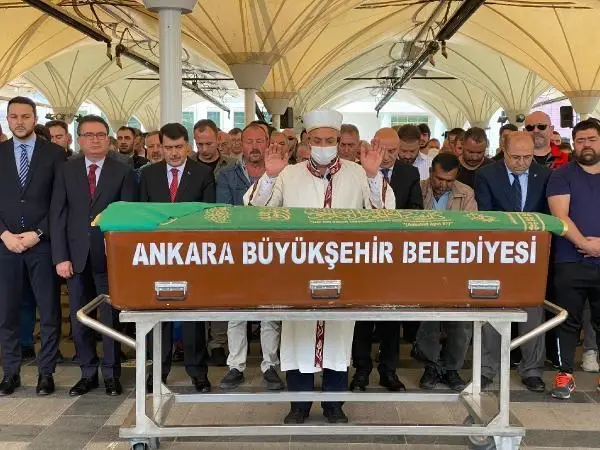 Ankara'da can veren Busenur, elbisesini değiştirmek için eve döndüğünde sele yakalanmış