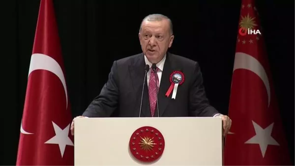 Cumhurbaşkanı Recep Tayyip Erdoğan, "NATO görüşmelerinde ifade ettiğim gibi Türkiye teröre mücadelede hakkının ödenmesi gereken bir ülkedir."