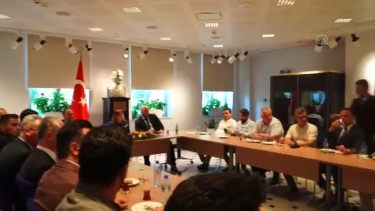 Fatma Şahin, Türkiye\'nin Varşova Büyükelçiliğini ziyaret etti